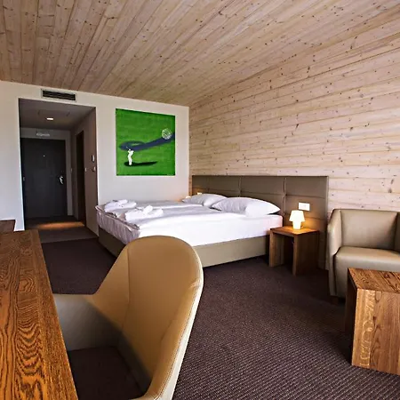 Martin 4* Mladá Boleslav